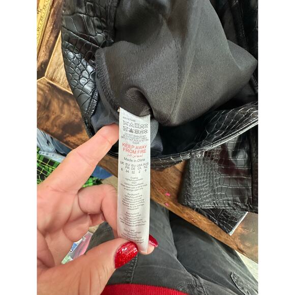 PLT Label Women's Black Croc Faux Leather Wide Leg Tailored Pants Size 2 - Picture 9 of 10